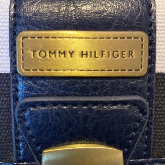 New Tommy Hilfiger Wallet - Picture 3 of 8